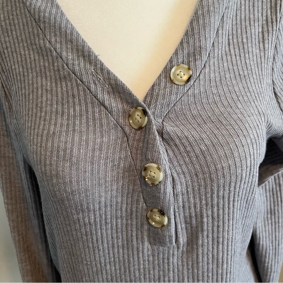 Lucky Brand Long Sleeve Ribbed Henley Grey Shirt - size L - Picture 3 of 6
